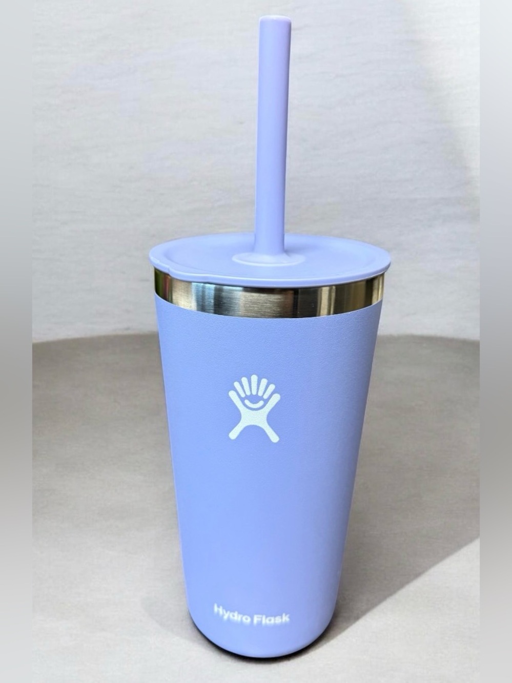 Hydro Flask Lilac 20oz tumbler with lid and straw